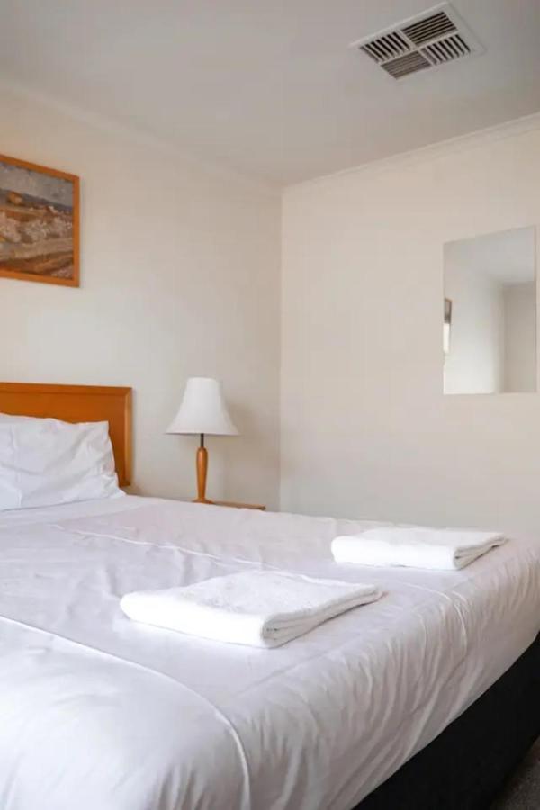 Lamplighter Motel Oakleigh Luaran gambar